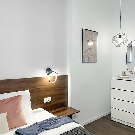 Ultracentral Prestige 2 Bdrm Bucharest