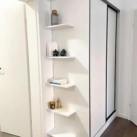 Ultracentral Prestige 2 Bdrm Bucharest