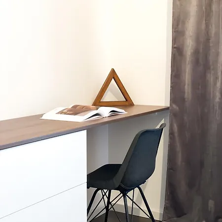 Ultracentral Prestige 2 Bdrm *