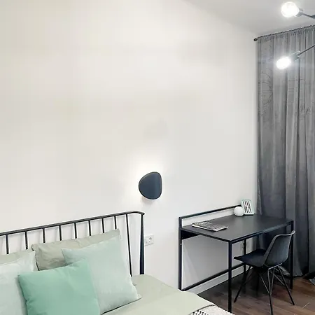 Ultracentral Prestige 2 Bdrm Apartment *