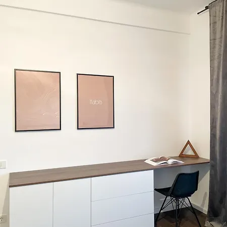 Ultracentral Prestige 2 Bdrm Apartment