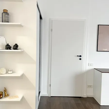 Apartment Ultracentral Prestige 2 Bdrm Bucharest